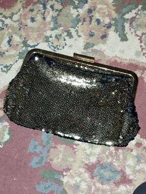 Tracee Ellis Ross Sequined Clutch Bag in Black and Gold